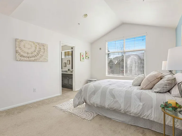 13000 Admiralty Way #G101 — Photo 17