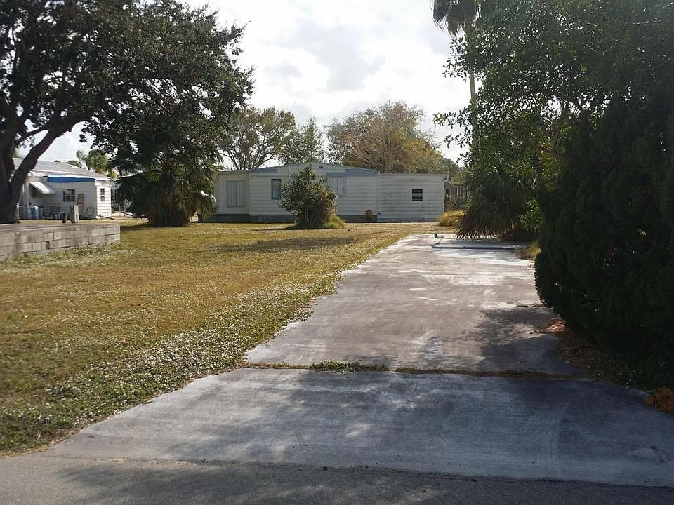 2nd image of 931 Fir St