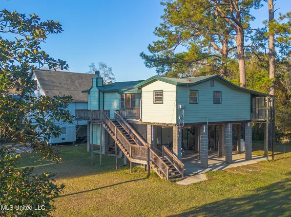 13372 River Rd, Gulfport, MS 39503
