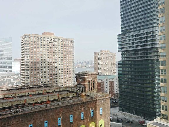 3rd image of 88 Morgan St APT 1503