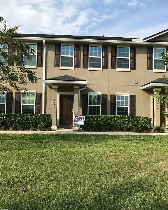 1st image of 2738 Hollybrook Ln