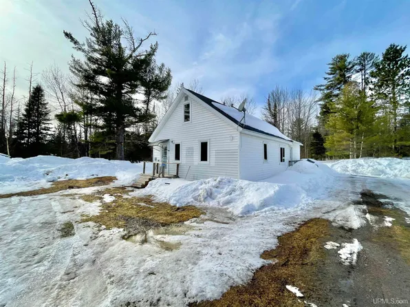 2428 Rm Rd, Rock, MI 49880