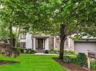 5 Mulberry Ln, White Plains, NY 10605