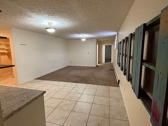 2nd image of 122 Cuyler St #2