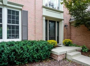 2475 Bluff Meadows Dr SE, Kentwood, MI 49546