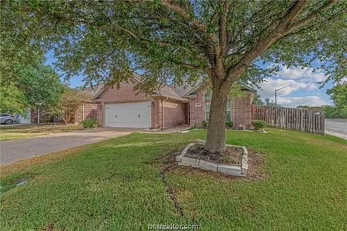 3755 Essen Loop Photo 1 3755 Essen Loop Photo 1