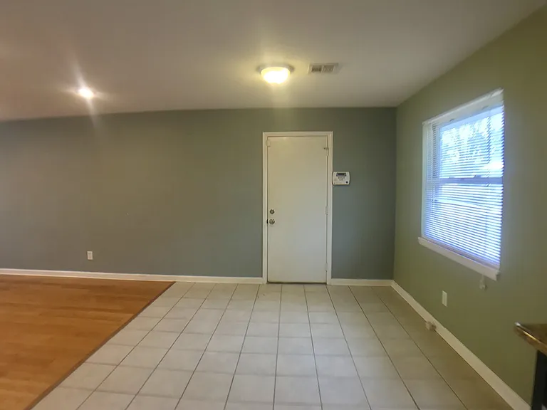 2029 NW 46th St — Photo 10