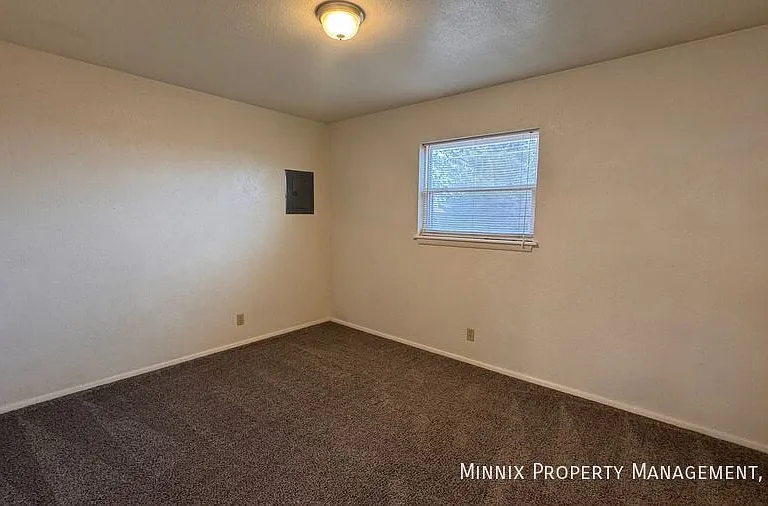 711 S Austin Ave #206 — Photo 10