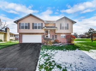 3100 Fairhaven Cir, Crown Point, IN 46307
