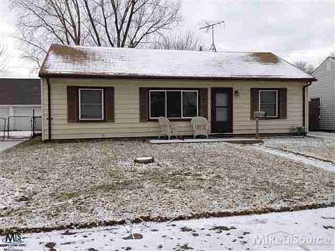3rd image of 26319 Woodmont St