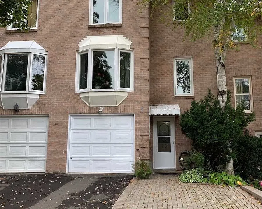 26 Joanna Cres