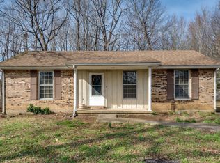 109 Robin Hood Rd, Dickson, TN 37055