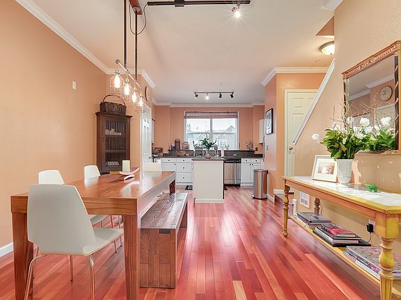 5th image of 3116 164th St SW APT 306