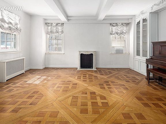 2nd image of 1001 Park Ave