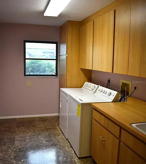 147 Hourglass Dr — Photo 14