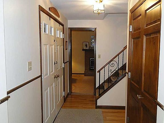 3rd image of 3904 Mimosa Dr