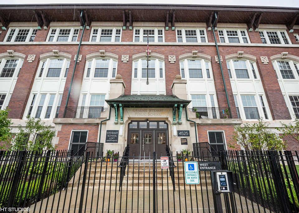 1st image of 4529 N Kenmore Ave #506