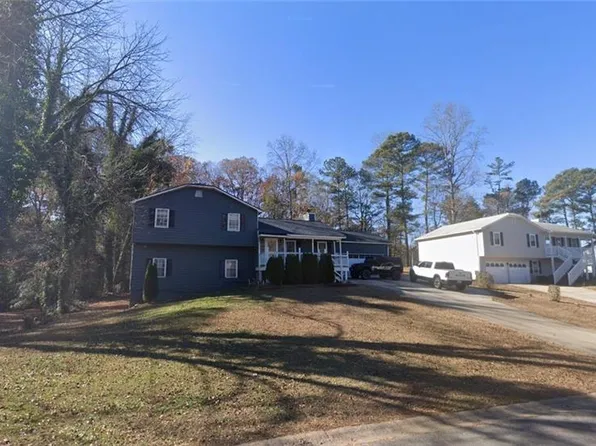 2740 Old Ivy Ct, Buford, GA 30519