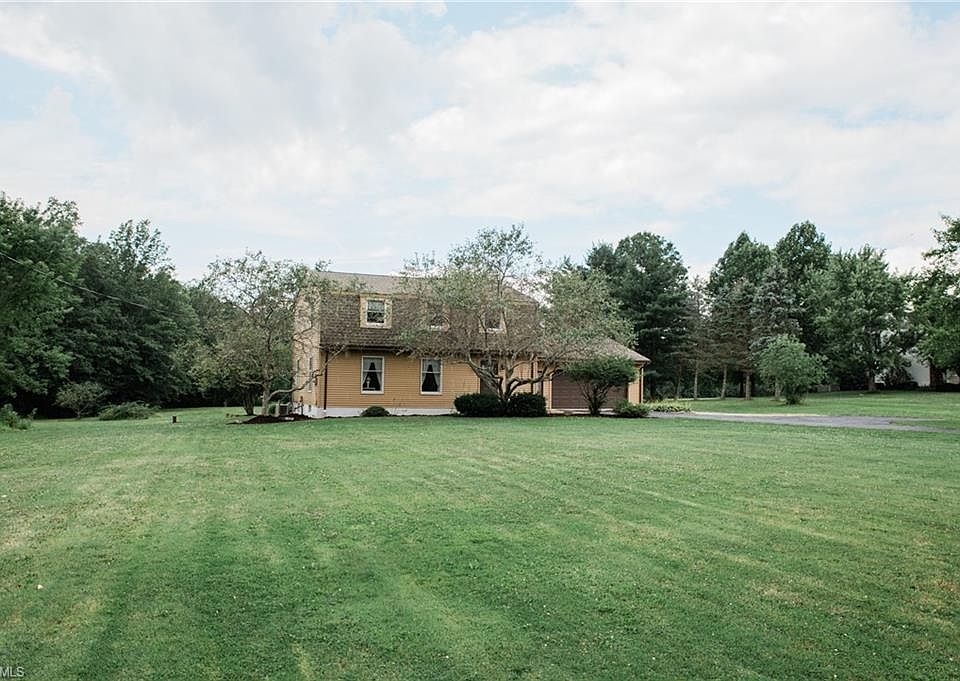 1st image of 7091 Oak Hill Dr
