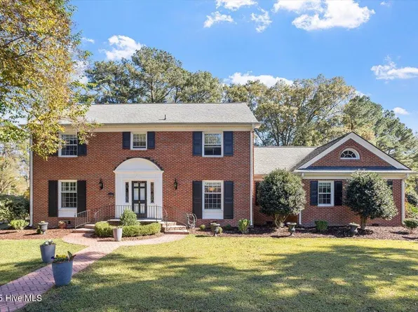 3325 North Walnut Street, Farmville, NC 27828