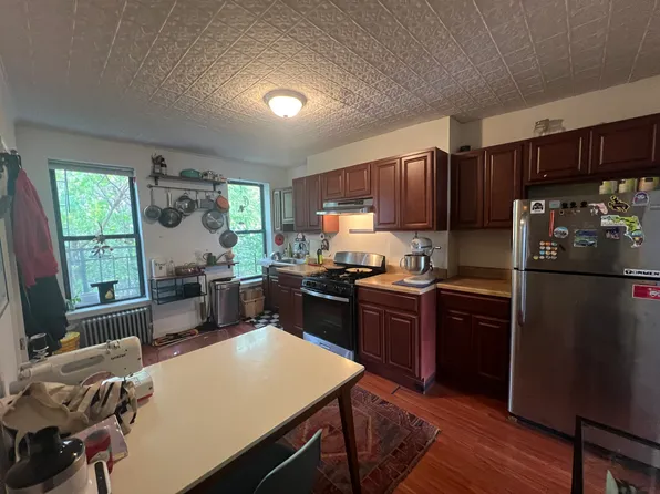 306 3rd Avenue image 2 of 7