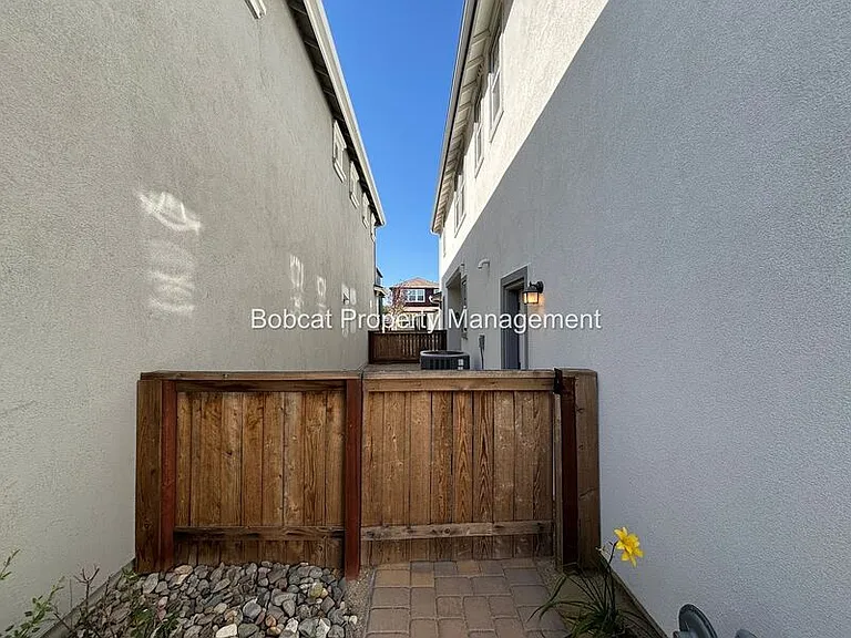 1287 Grove St — Photo 19