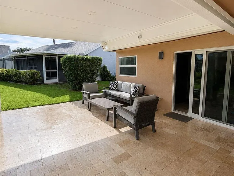 1842 Edgewater Dr — Photo 14