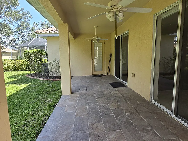 18003 Maui Isle Dr — Photo 20
