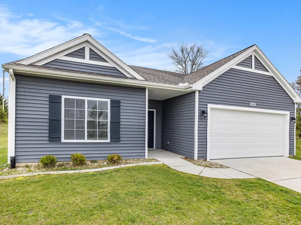 400 Carefree Ct, Niles, MI 49120