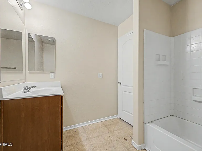 17118 N 184th Ln — Photo 29