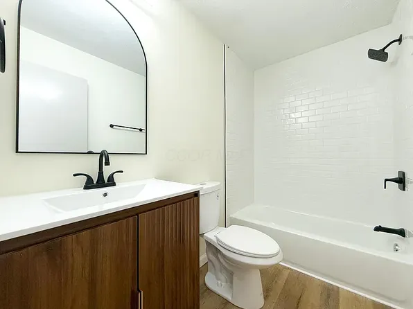 254 Riggenbach Hill Rd, Marietta, OH 45750