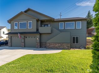 1989 Peach Haven Ct, East Wenatchee, WA 98802