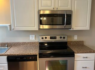 1670 Brodhead Rd APT 2, Coraopolis, PA 15108