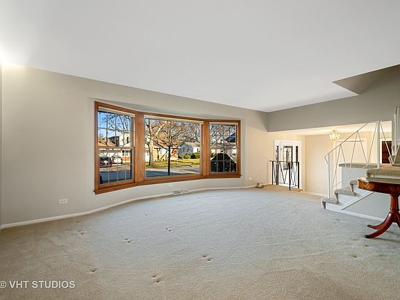 3rd image of 60 S Winston Dr
