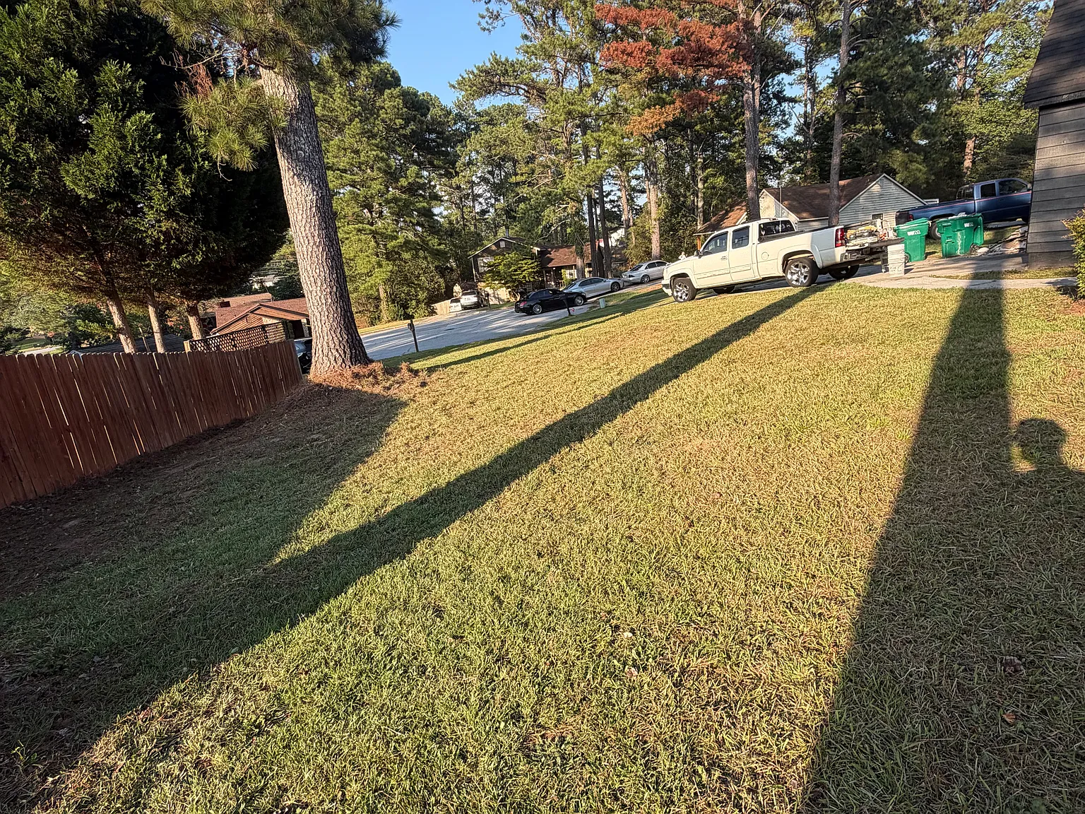 3 bed, 1175 sqft, $1,900 — Photo 2