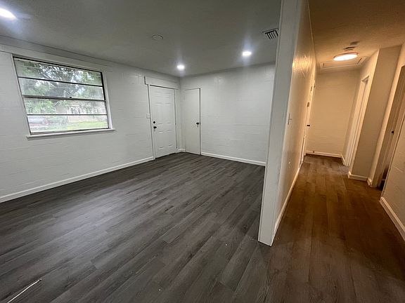 3rd image of 803-828 Floyd St NE #2B-1BA-775SQFT