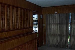 1st image of 765 Glencoe Dr