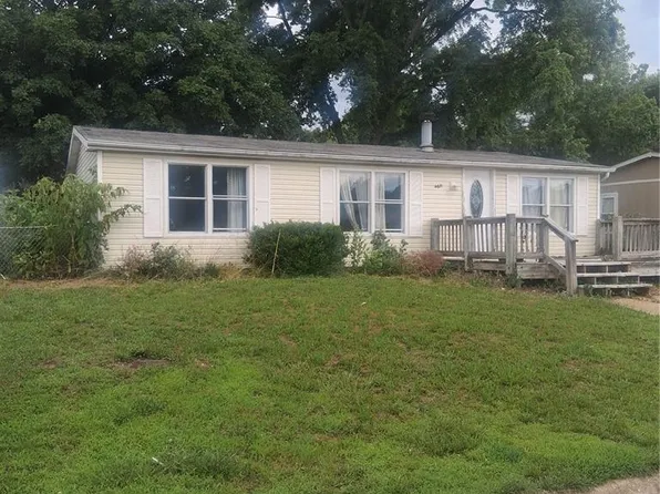 4671 Chinkapin Ln, High Ridge, MO 63049