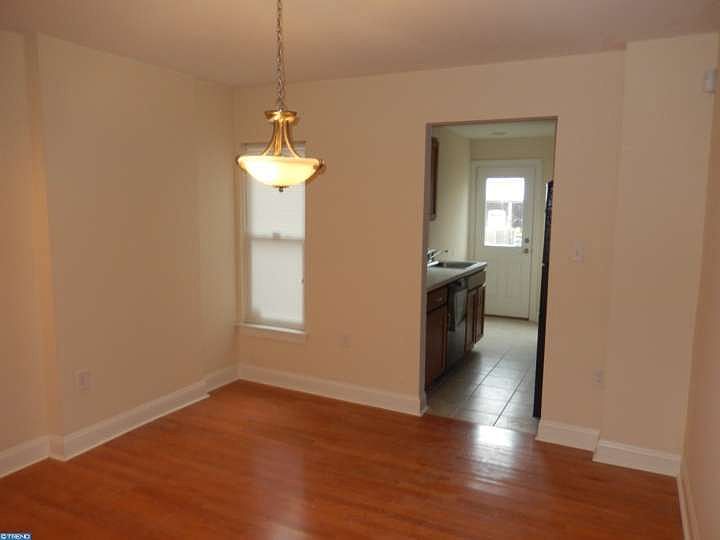 1st image of 106 N Dupont St