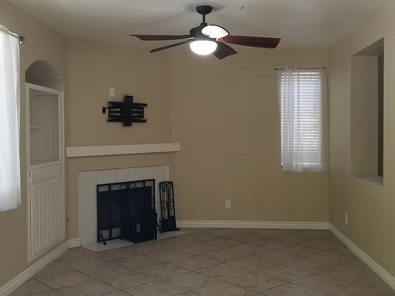 5638 Hunt Club Dr — Photo 3