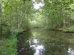 1534 Cherokee Rd E, Crossville, TN 38572