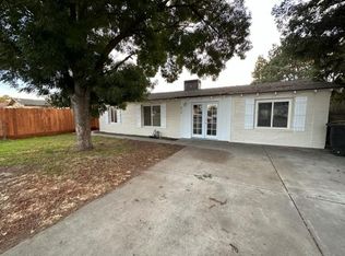 412 N 4th Ave, Oakdale, CA 95361