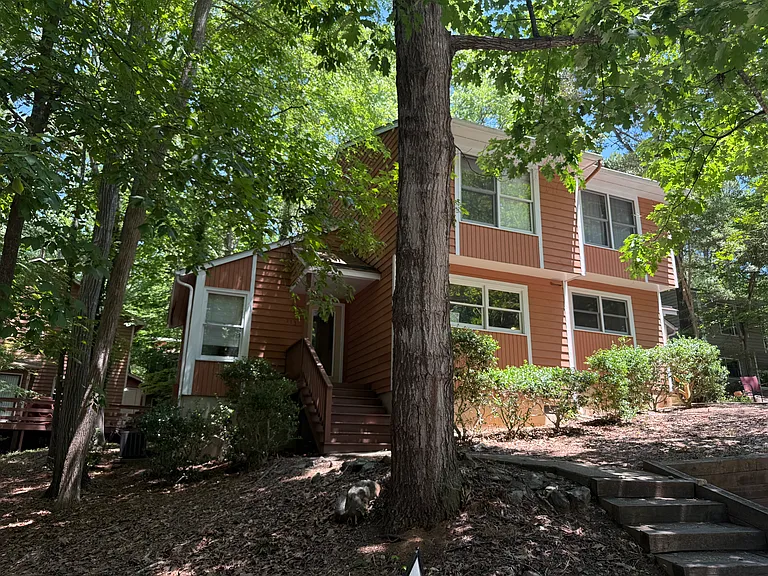 113 S Peak Dr — Photo 16