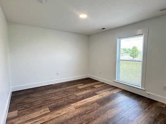 4th image of 2536 Cross Keys Rd