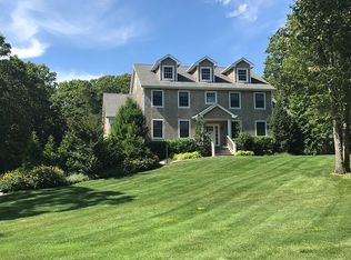3 Balcomie Ln, Southampton, NY 11968