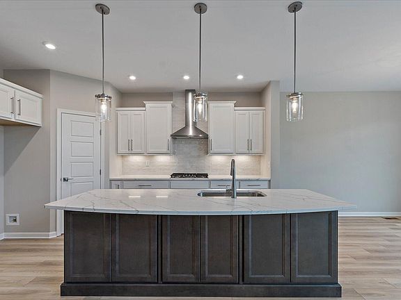 4th image of 2875 Shadbark Ln