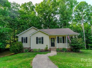 127 Wood Acre Dr, Mooresville, NC 28115