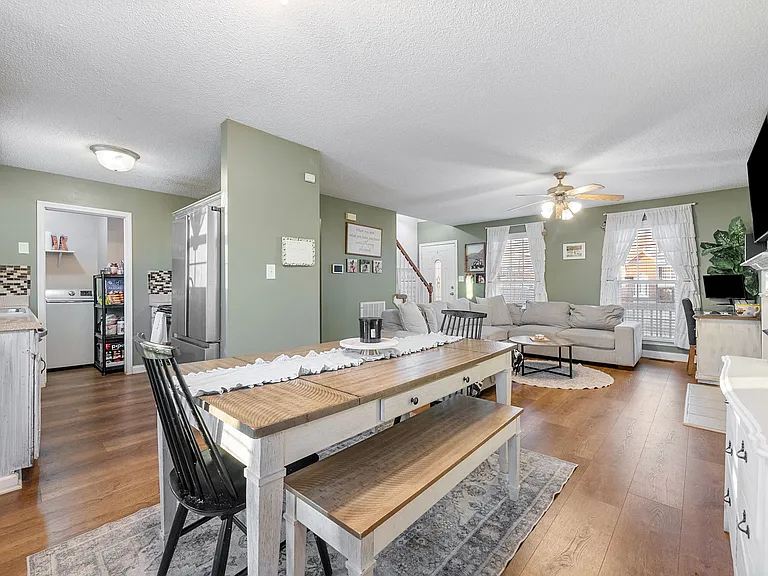 1700 Cedar Springs Cir — Photo 9