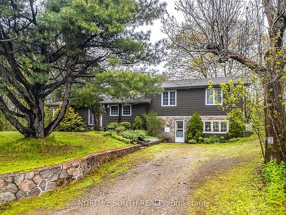 3rd image of 1146 Honey Harbour Rd