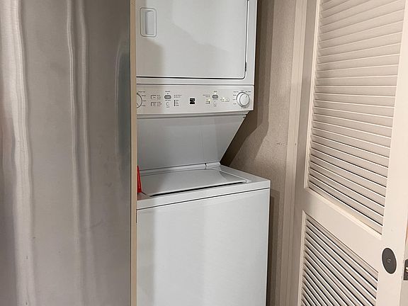 5th image of 2599 Yerba Bank Ct